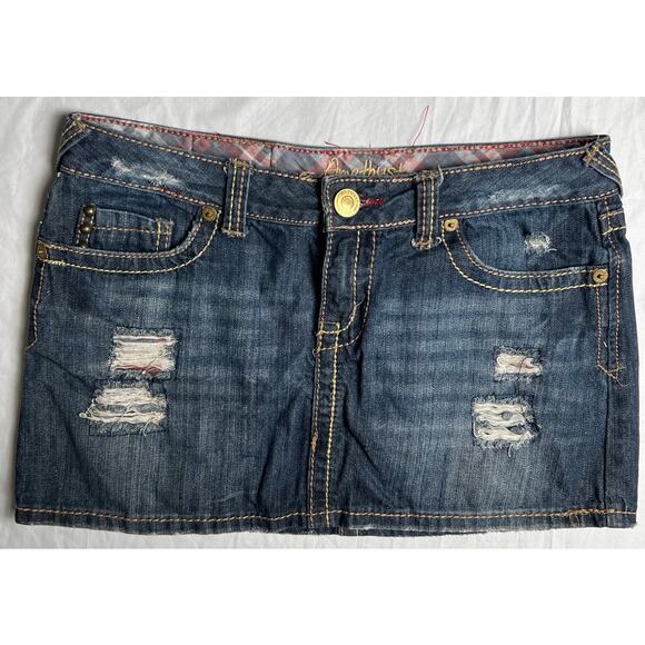 Y2K Amethyst Size 11 Women's Distressed Denim Jean Pocketed Skirt - Picture 1 of 5